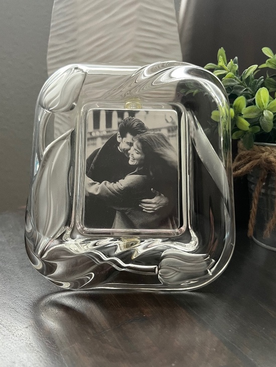 Mikasa Other - MIKASA Crystal Frosted Tulip Floral Frame VINTAGE